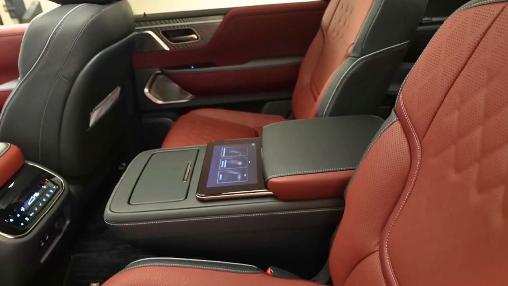 The 2025 Infiniti QX80