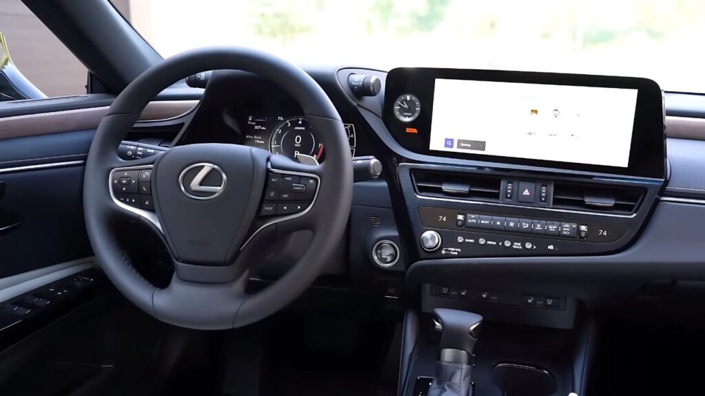 2025 Lexus ES 350 Interior Comfort and Technology